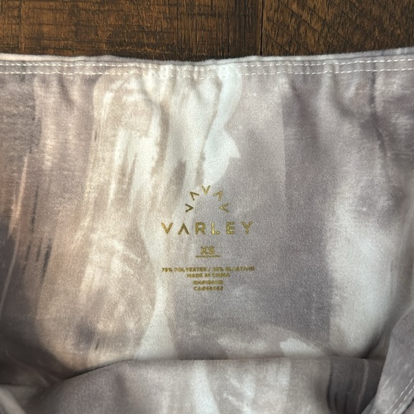 Varley Women’s Bundle of Leggings and Sports Bras Set of 4 - Picture 10 of 11